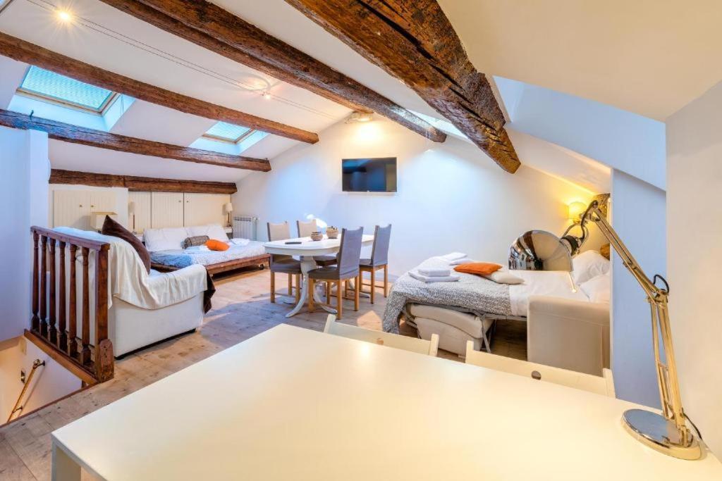 Cozy Attico Dei Furlani Up 4 Persons, Wifi And A/c * Venecia